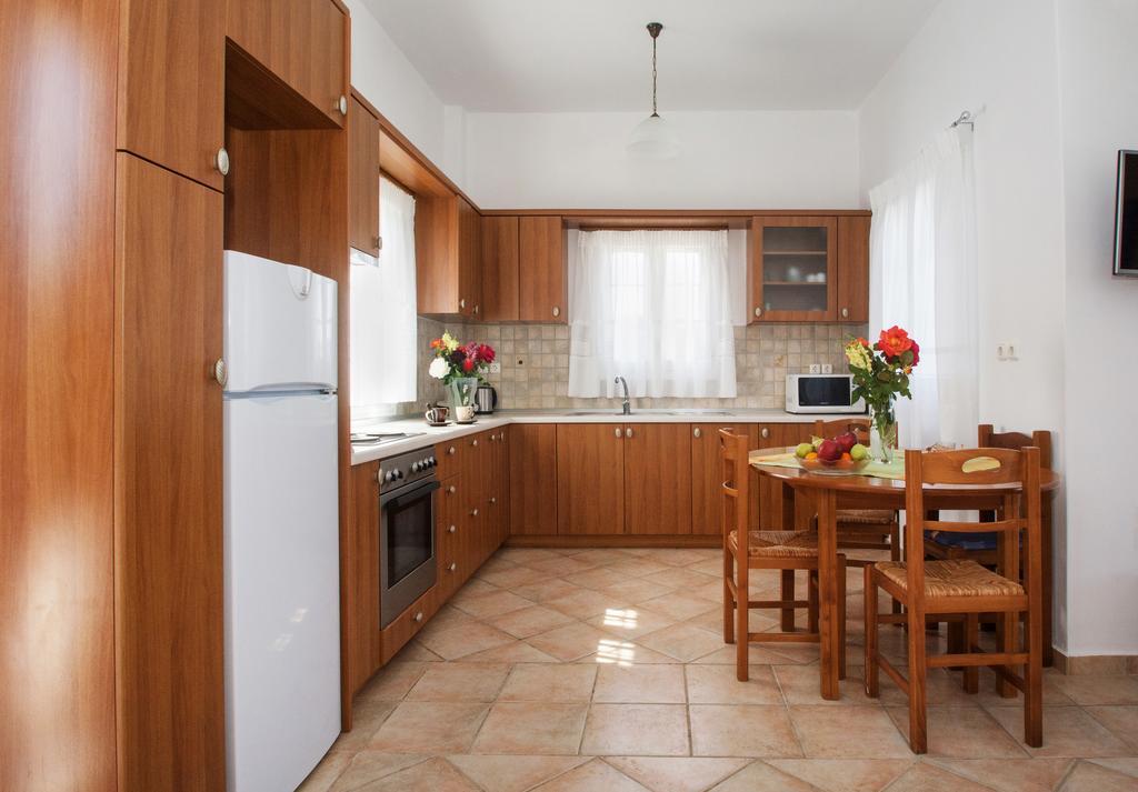 Pantonia Apartments Agia Pelagia  Buitenkant foto