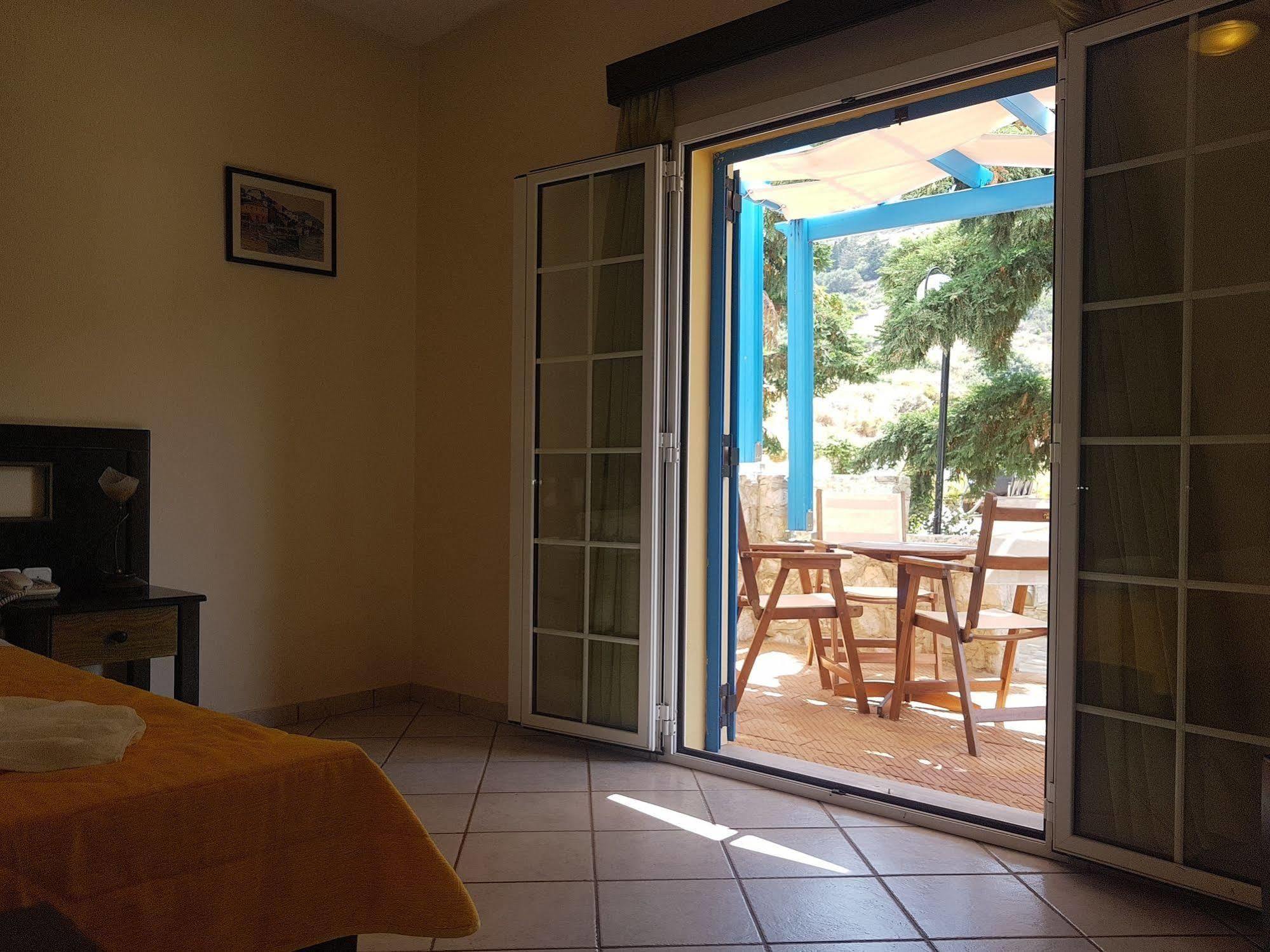 Pantonia Apartments Agia Pelagia  Buitenkant foto