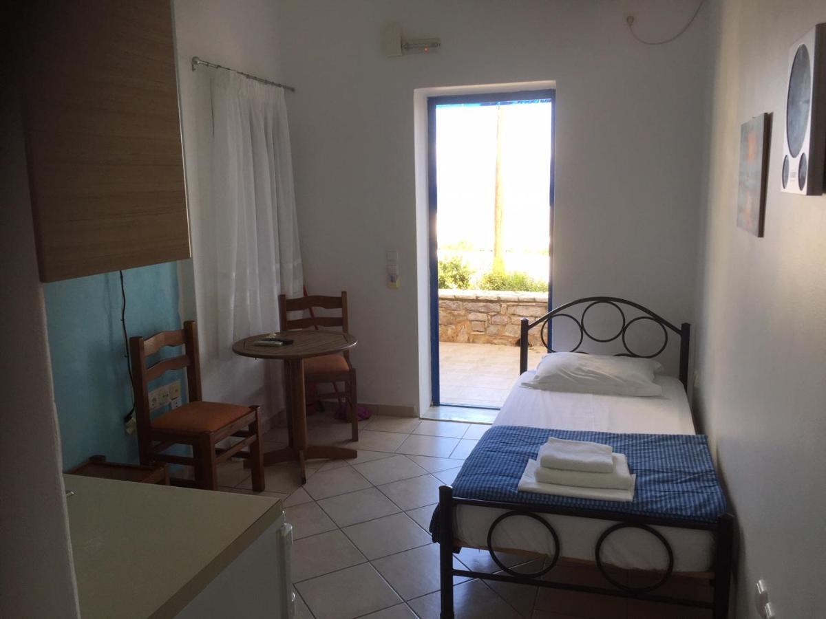 Pantonia Apartments Agia Pelagia  Buitenkant foto
